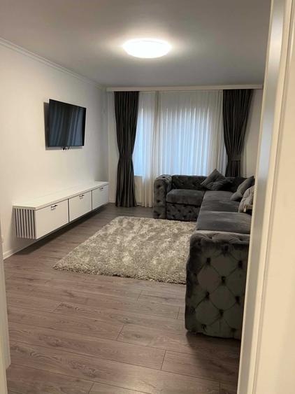 Apartament cu 3 camere decomandat în Gorjului