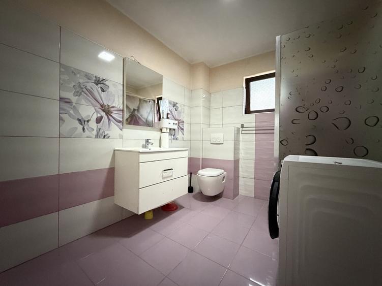 Casă individuală cu 5 camere cu Canalizare în Sânandrei