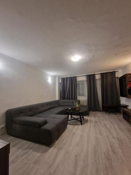 Apartament cu 2 camere decomandat, mobilat în Barbu Văcărescu