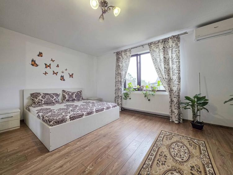 Casă individuală cu 6 camere cu Garaj în Corbu