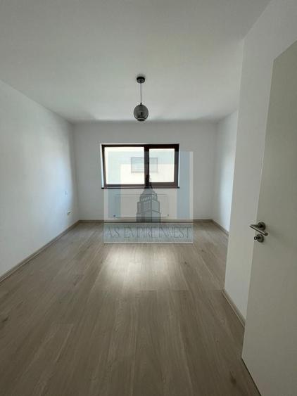 Apartament cu 3 camere decomandat, mobilat în Sânpetru