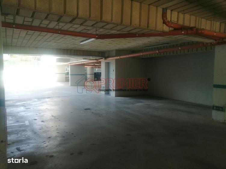 Apartament cu 3 camere decomandat în Brâncoveanu