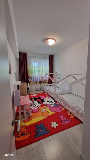 Apartament cu 3 camere în Metalurgiei