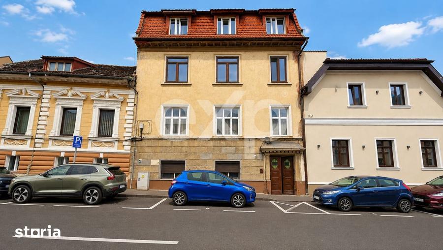 Apartament cu 3 camere în Schei