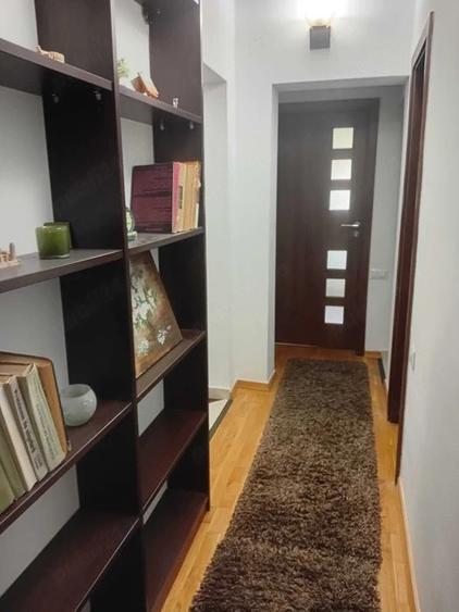 Apartament cu 3 camere decomandat în Micro 3