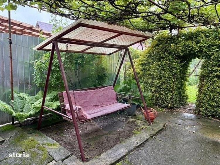 Casă cu 4 camere în Valea Cufundoasă