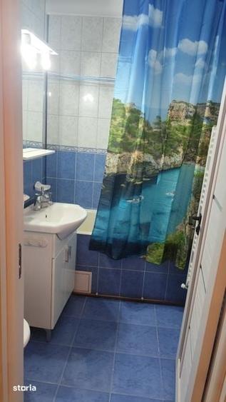 Apartament cu 2 camere semidecomandat în Calea București