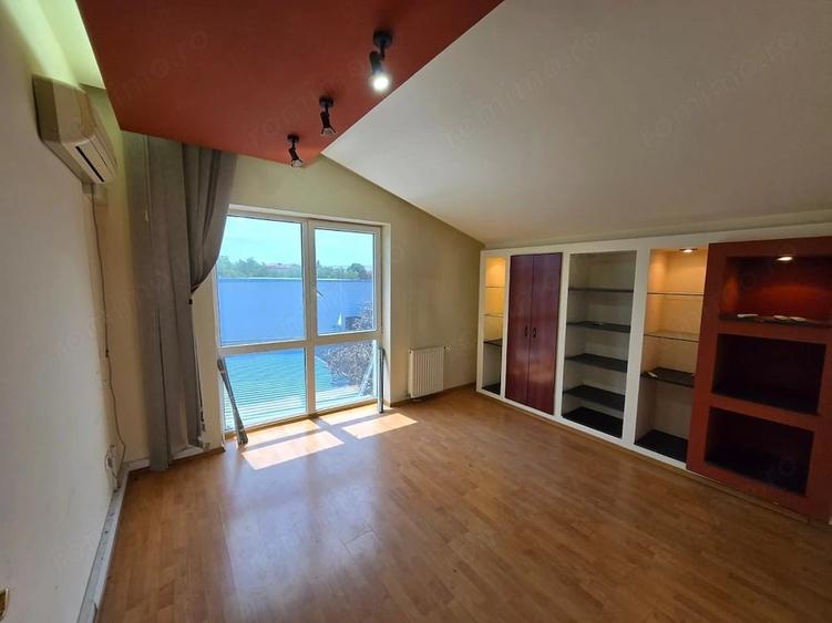 Casă cu 14 camere cu Teren 1000 Mp în Mehala