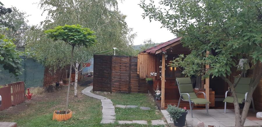 Casă individuală cu 2 camere cu Teren 600 Mp în Central