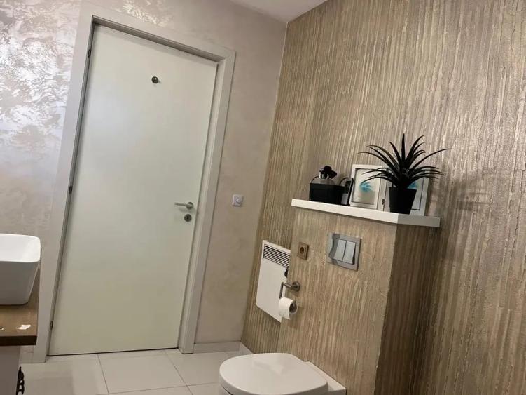 Casă cu 4 camere în Crihan