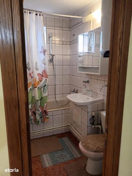 Apartament cu 2 camere decomandat, mobilat în Exterior Vest