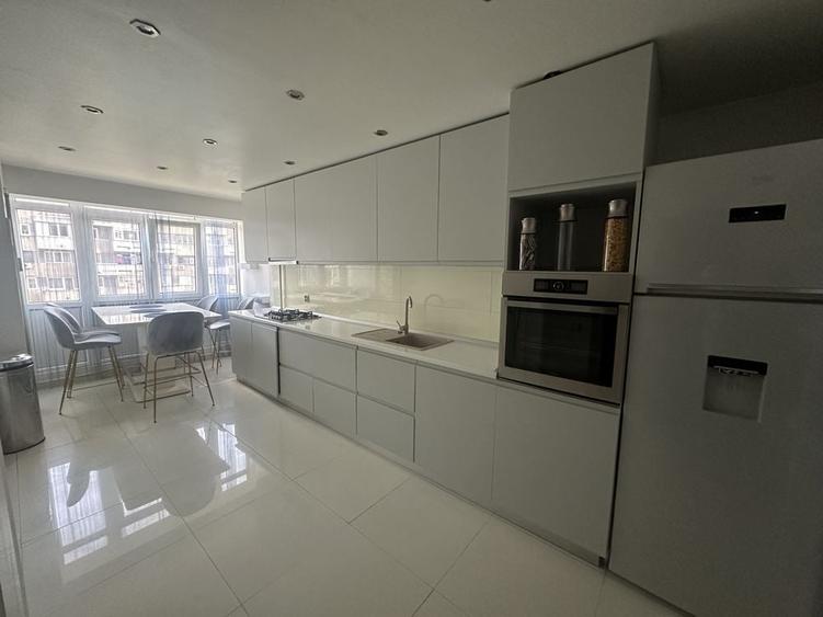 Apartament cu 3 camere în Central