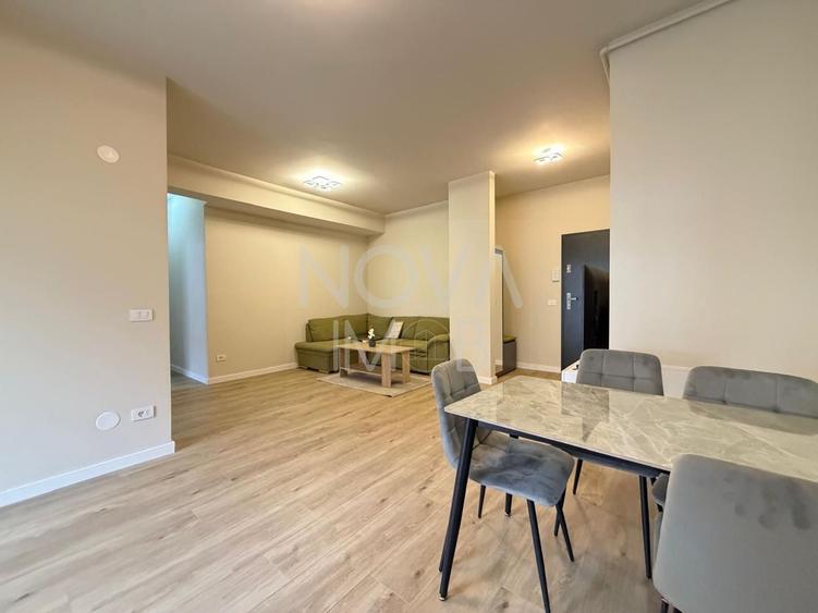Apartament cu 3 camere semidecomandat, mobilat în Turnișor