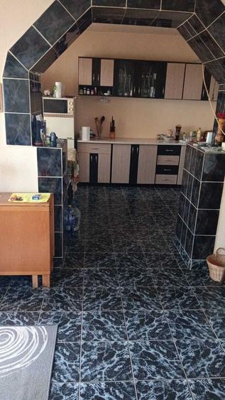 Casă cu 4 camere cu Teren 2416 Mp în Uioara de Sus
