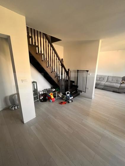 Apartament 2 camere, 58 mp, zona George Enescu - 5