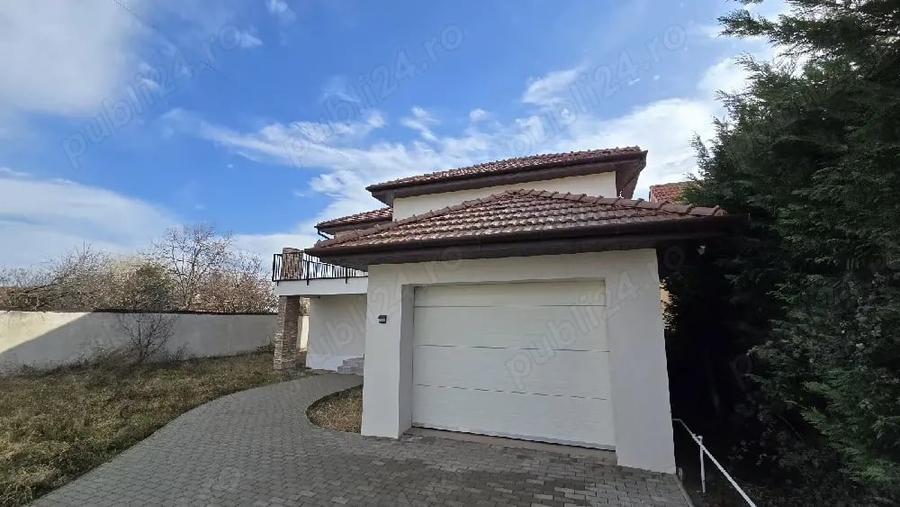 Casă cu 3 camere cu Teren 790 Mp în Biharia