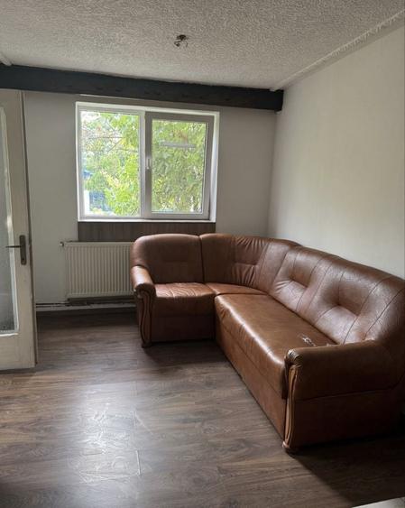 Casă cu 3 camere cu Teren 300 Mp în Central