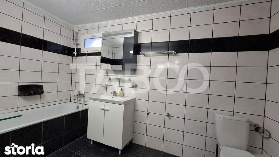 Apartament cu 2 camere decomandat, mobilat în Est