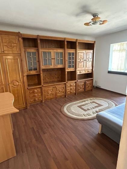 Garsonieră decomandată în Sărari