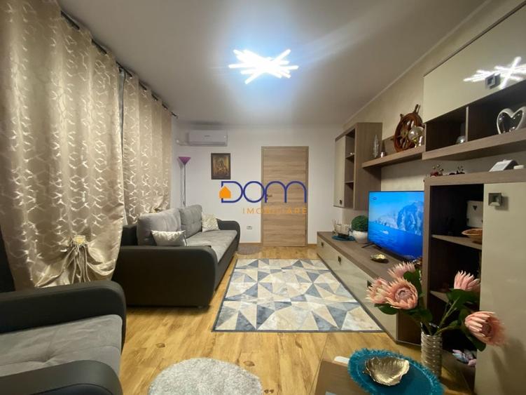 Apartament cu 2 camere semidecomandat, mobilat în Central