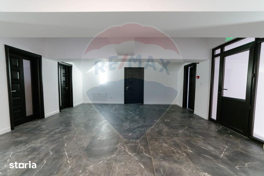 Spațiu comercial, de 245 mp, în Ultracentral