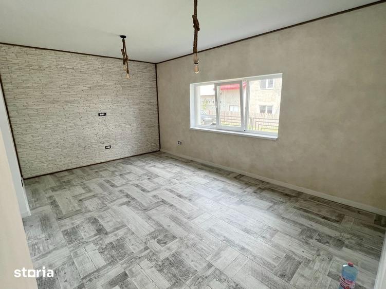 Casă cu 4 camere cu Teren 470 Mp în Rediu