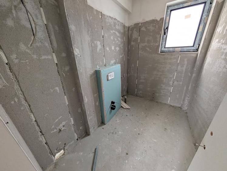 Casă individuală cu 6 camere cu Garaj în Tunari