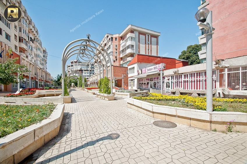 Apartament cu 2 camere decomandat în Piața Centrală