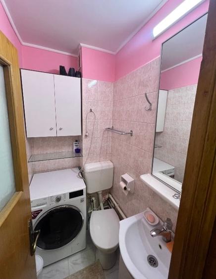 Apartament cu 4 camere decomandat, mobilat în Inel II