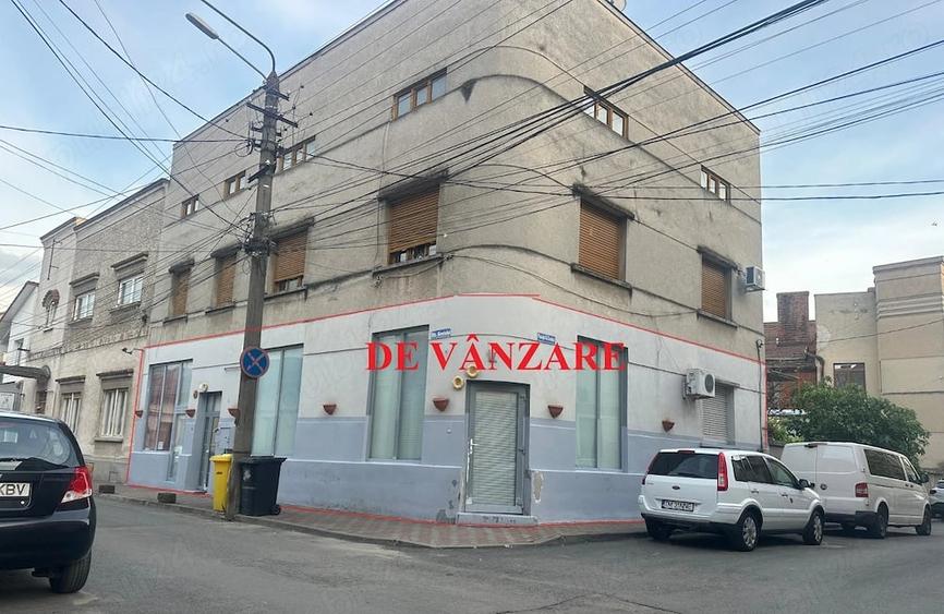 Casă cu 4 camere cu Teren 175 Mp în Ultracentral