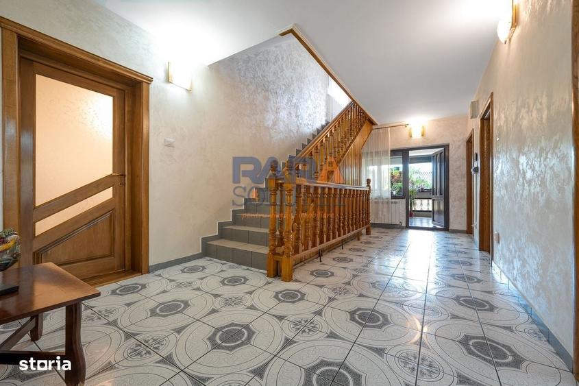 Casă cu 4 camere în Românești