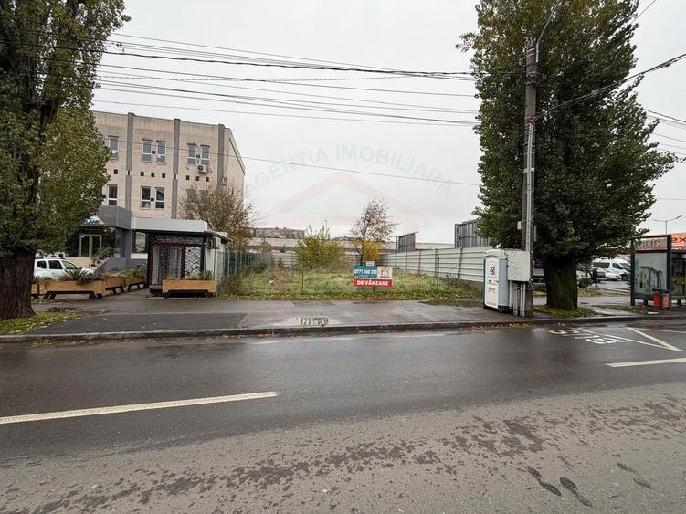 Teren Construcții intravilan de 300 mp, în Micro 21