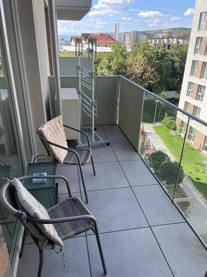 Apartament semidecomandat în Dosu Bricii