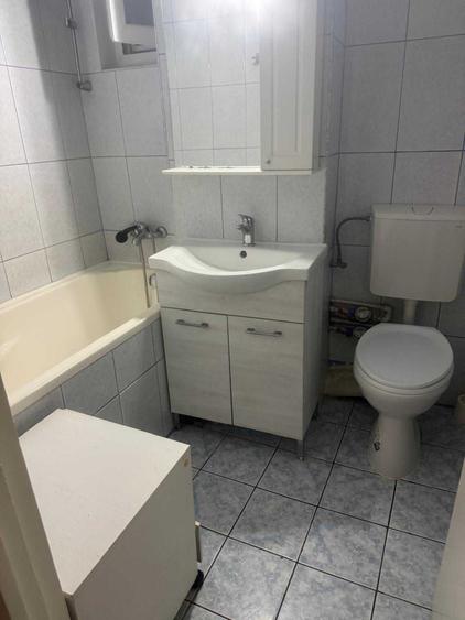 Proprietar ofer spre inchiriere apartament cu 3 camere - 4