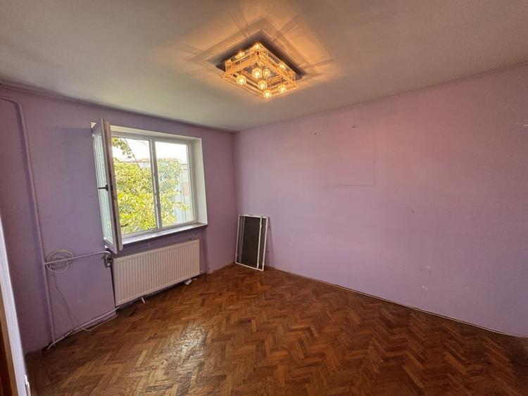 Apartament cu 3 camere semidecomandat în George Enescu