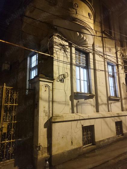 Spațiu comercial, de 180 mp, în Central