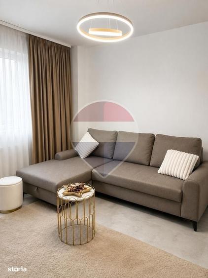 Apartament cu 2 camere decomandat în Roșu