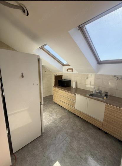 Apartament cu 2 camere decomandat în Florești