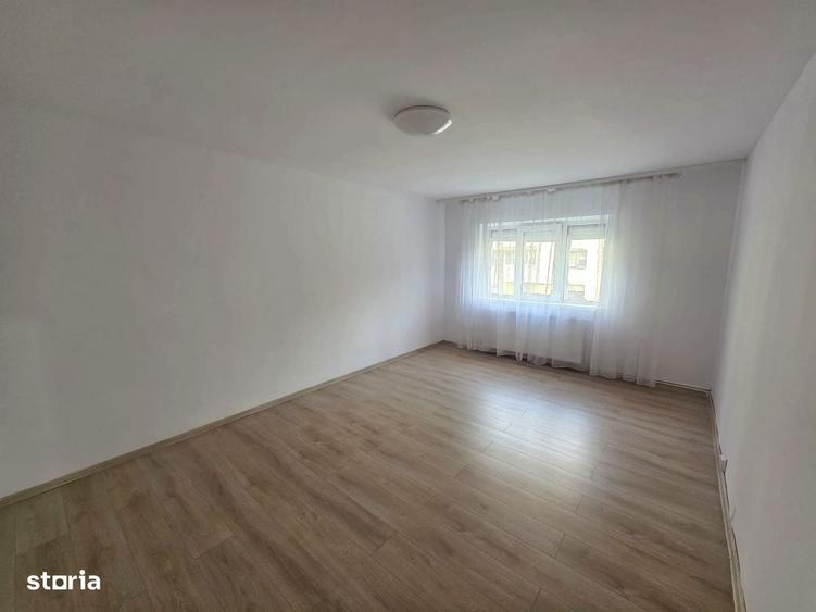 Apartament cu 2 camere decomandat în 1 Mai