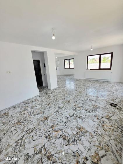 Casă cu 4 camere cu Teren 344 Mp în Berceni