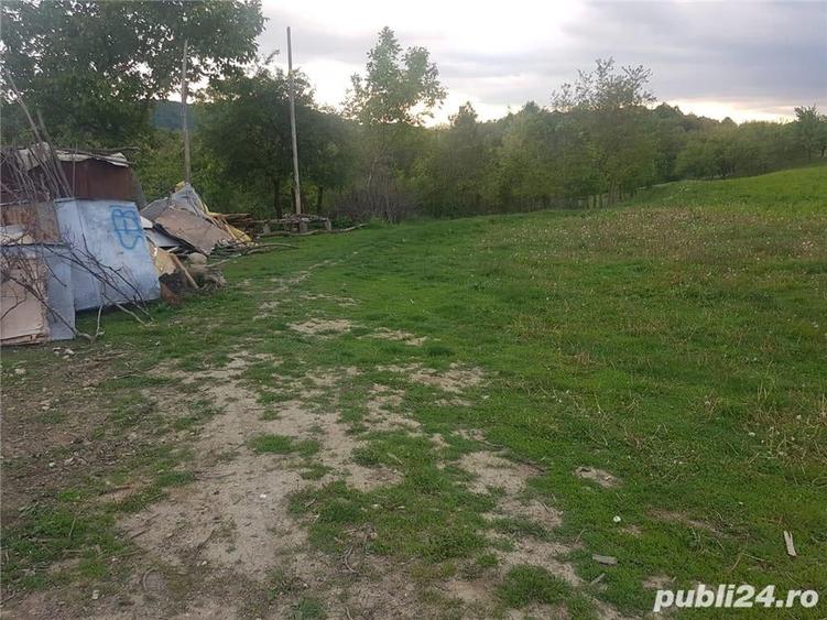 Teren de 1000 mp, în Vlădești