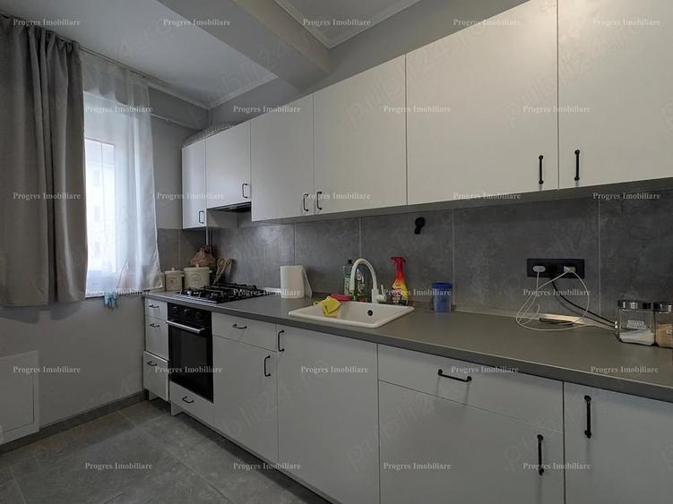 Apartament cu 2 camere decomandat în Central