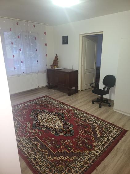 Apartament cu 2 camere nedecomandat în Central