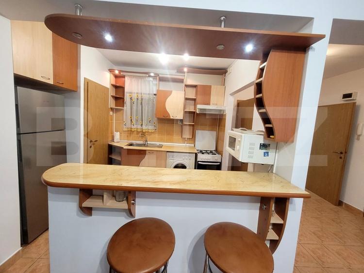 Apartament cu 2 camere semidecomandat, mobilat în Gheorgheni