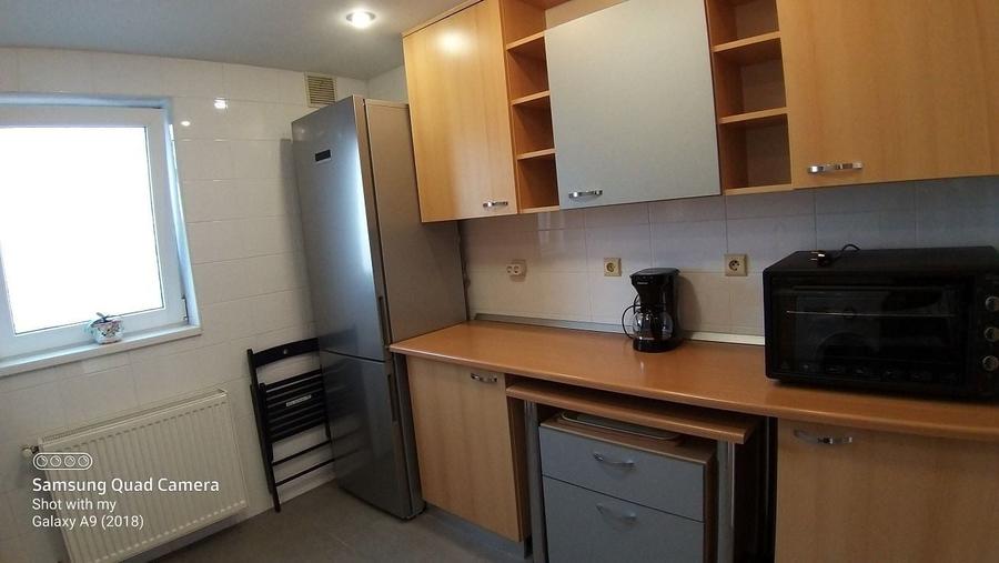 Apartament cu 4 camere decomandat, mobilat în Herăstrău