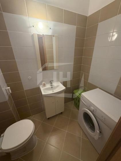 Apartament cu 3 camere semidecomandat, mobilat în Iris