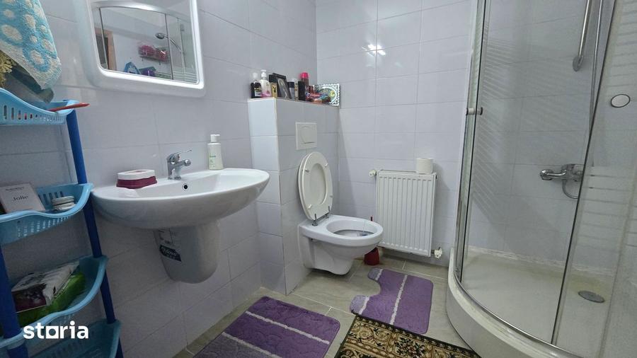 Casă cu 4 camere cu Teren 502 Mp în Nicolina