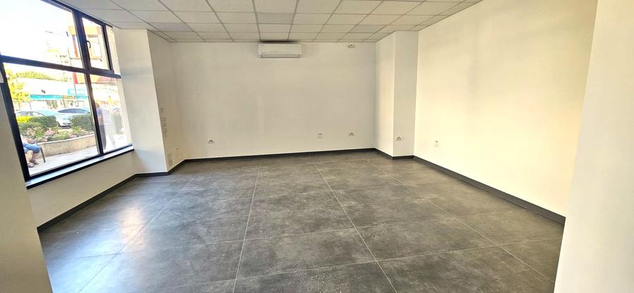 Spațiu comercial, de 100 mp, în Poarta 6