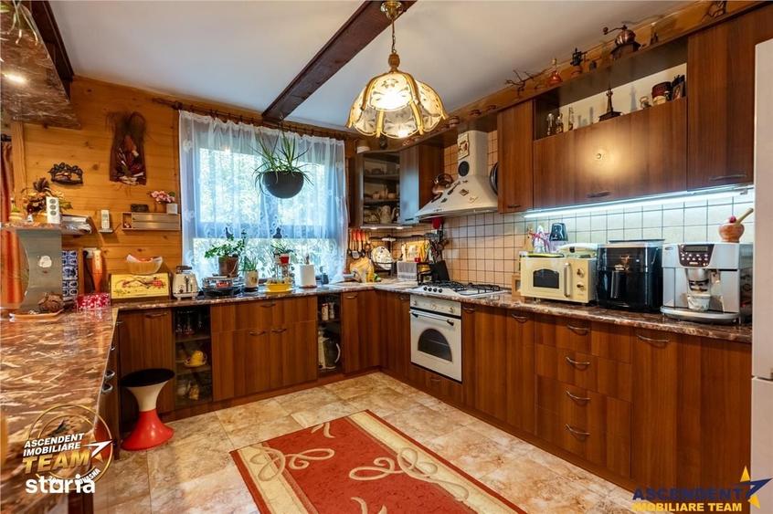 Casă cu 4 camere în Dudu