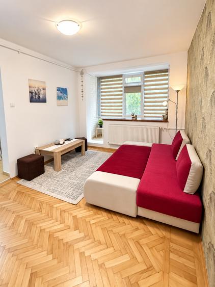 Apartament cu 2 camere semidecomandat în City Park Mall